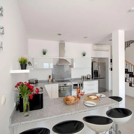 Luxury Stone With Private Pool And Jacuzzi Near Dubrovnik